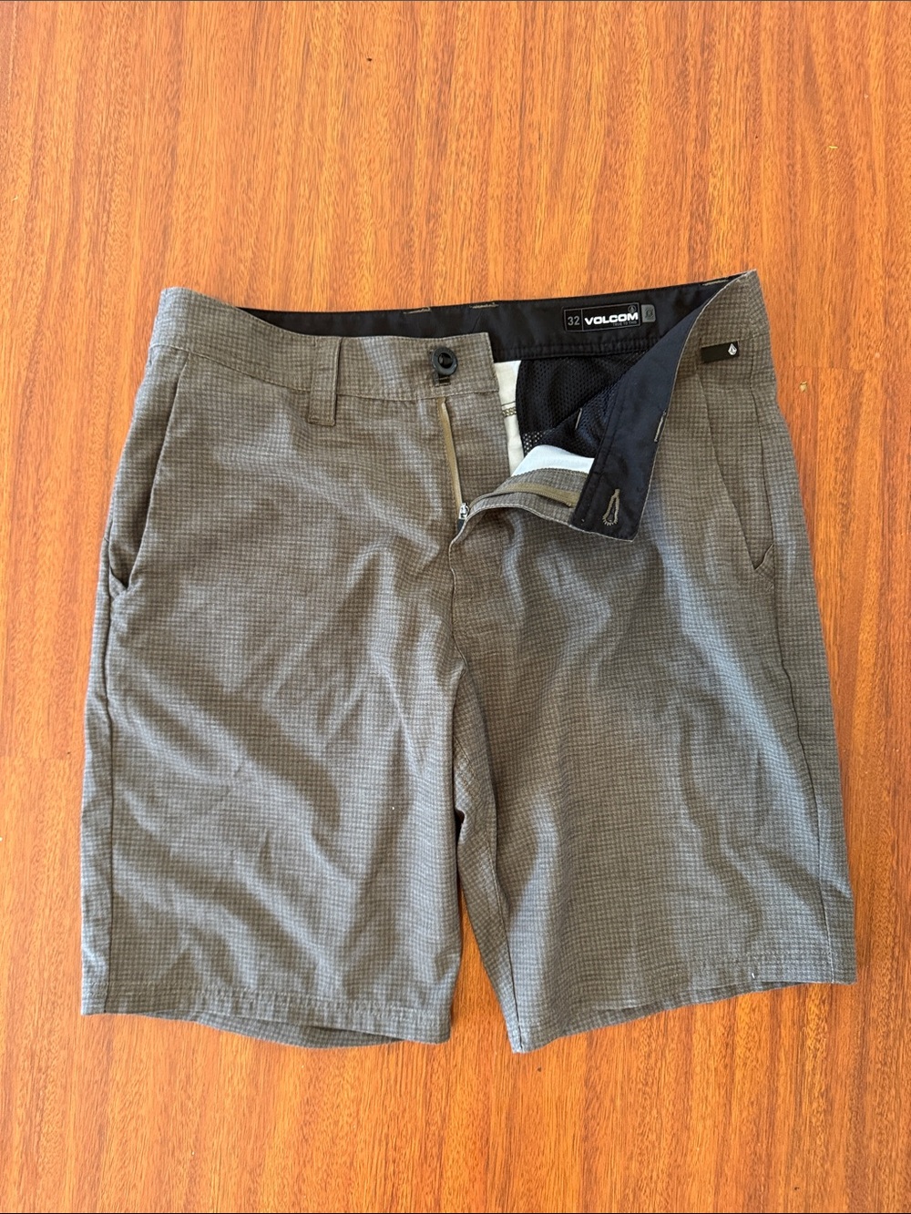Volcom Men's Charcoal Micro-Check Flat Front Shorts